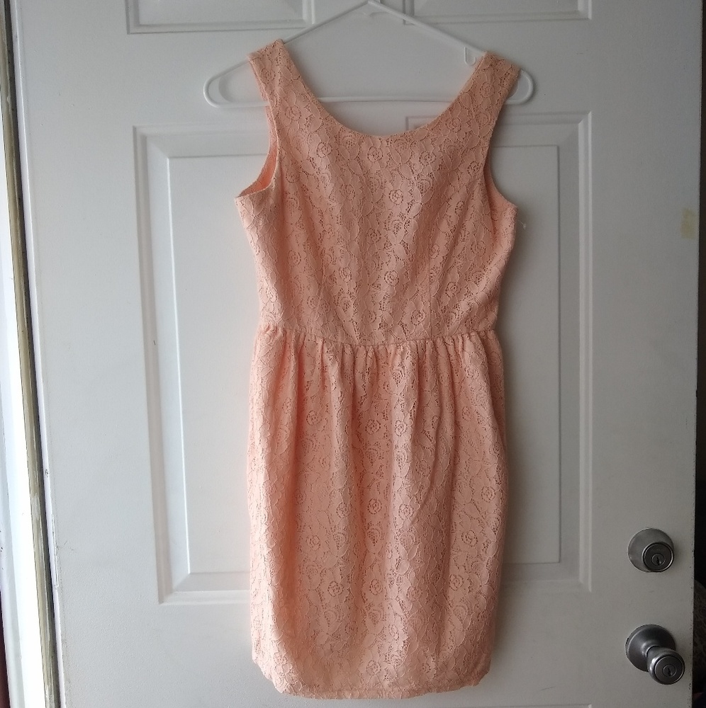 Peach lace forever 21 dress